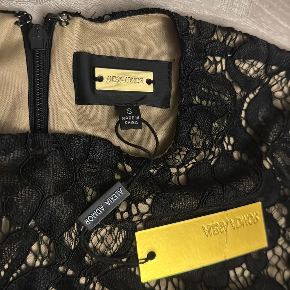 ALEXIA ADMOR Riley Black Lace Sheath silhouette Dress Cocktail Party S High Slit - Picture 10 of 16